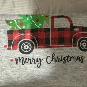 Holiday Time Gray Tee with Red Accents Sz XL